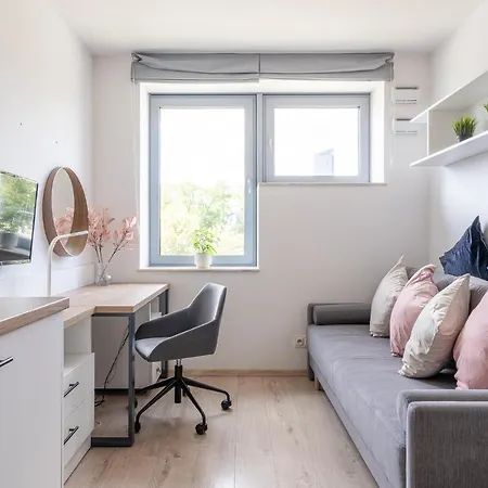Rentplanet - Dyrekcyjna Apartamento *