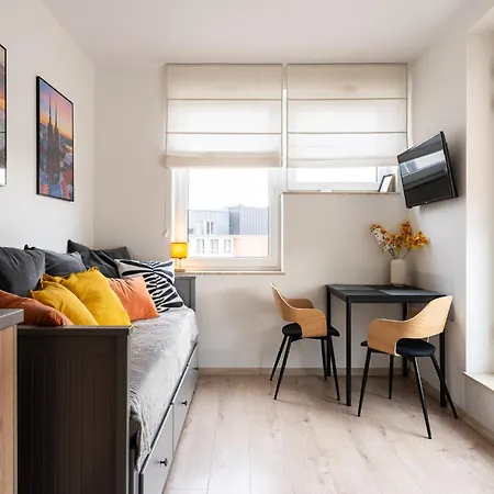 Rentplanet - Dyrekcyjna Apartamento *