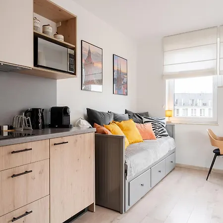 Rentplanet - Dyrekcyjna Apartamento Breslavia