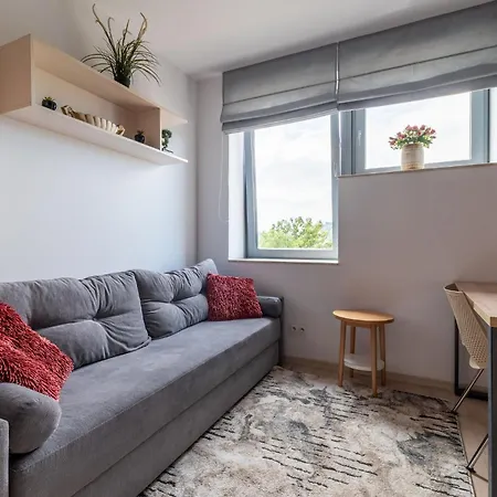 Rentplanet - Dyrekcyjna Apartamento