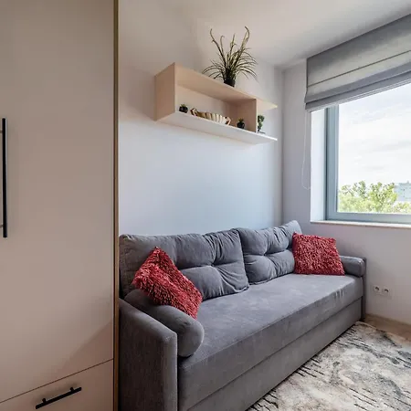 Rentplanet - Dyrekcyjna Apartamento Breslavia