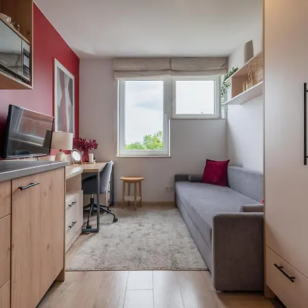 Rentplanet - Dyrekcyjna Apartamento Breslavia