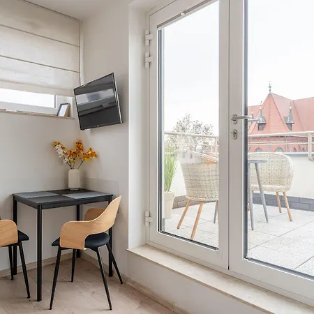Rentplanet - Dyrekcyjna Appartement