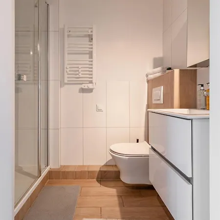 Rentplanet - Dyrekcyjna Appartamento *
