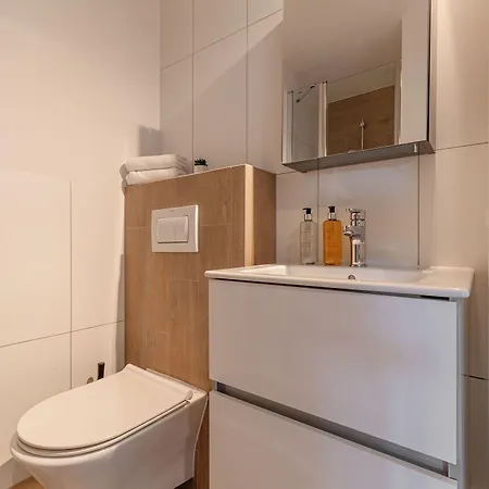 Rentplanet - Dyrekcyjna Appartamento