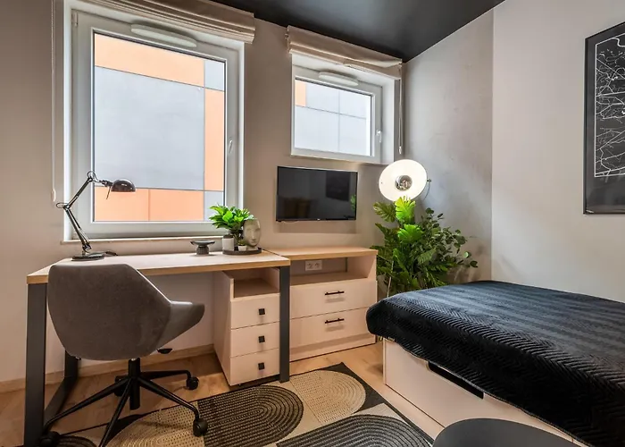 Rentplanet - Dyrekcyjna Appartamento Breslavia